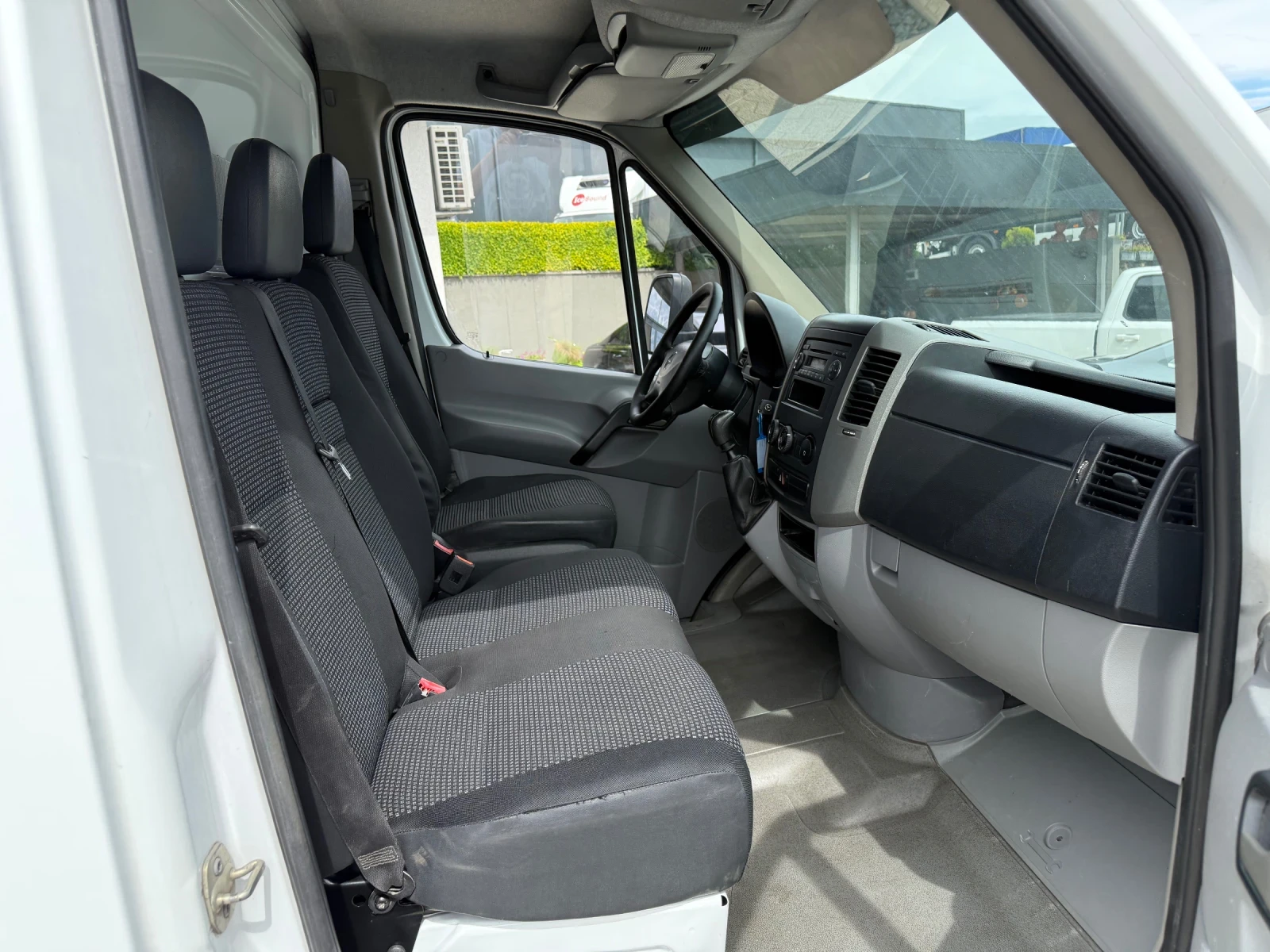 Mercedes-Benz Sprinter 511CDI OM646 до 3.5т. Клима Падащ борд 4.26м.  - изображение 9