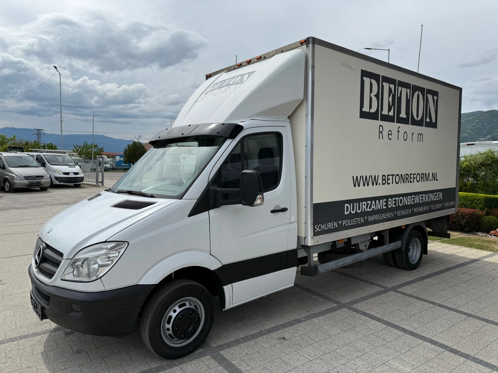 Mercedes-Benz Sprinter 511CDI OM646 до 3.5т. Клима Падащ борд 4.26м.  - изображение 3