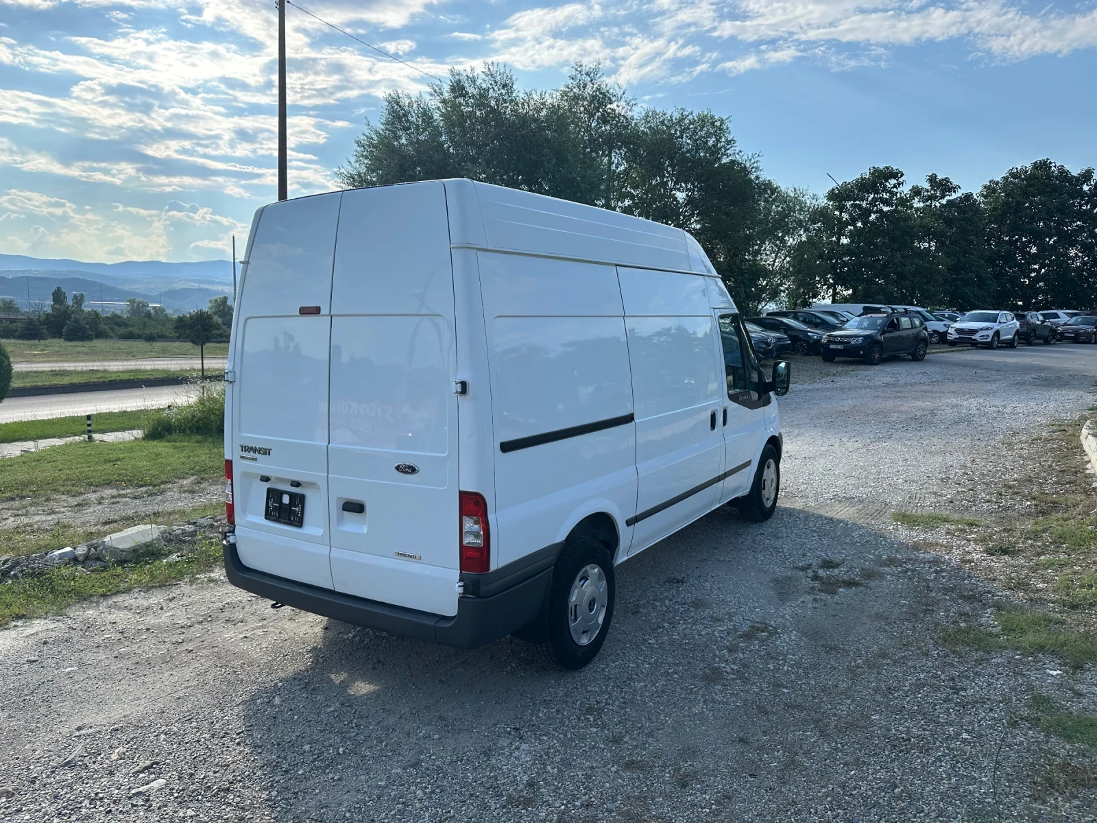 Ford Transit 2.2 140 коня, снимка 9 - Бусове и автобуси - 55015223