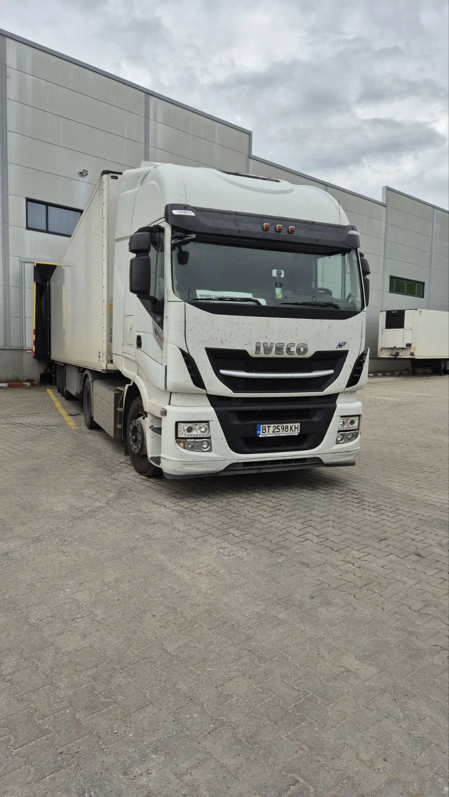 Iveco Stralis AS440ST P CNG - изображение 6