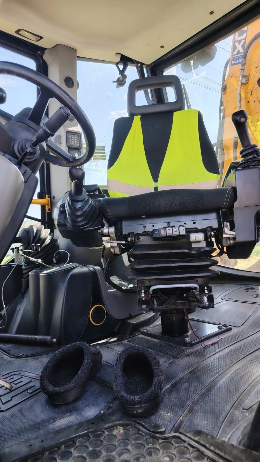 Багер JCB 3CX plus, снимка 5 - Индустриална техника - 55058176