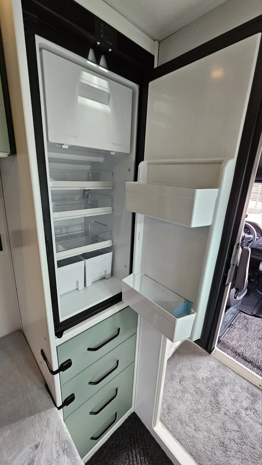 Кемпер Mercedes-Benz 4X4 Cetora 02 - изображение 9