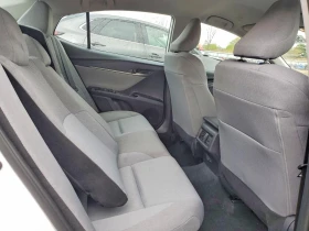 Toyota Camry 2.5l Le* 4x4* HYBRID* CARFAX* РЕАЛНИ КМ* , снимка 10