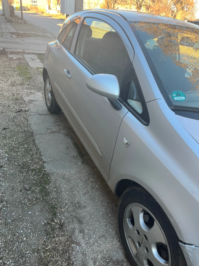 Opel Corsa 1, 25, снимка 2 - Автомобили и джипове - 46602077