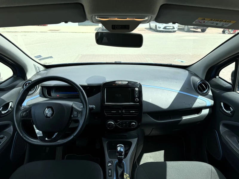 Renault Zoe Z.E, снимка 10 - Автомобили и джипове - 47185236