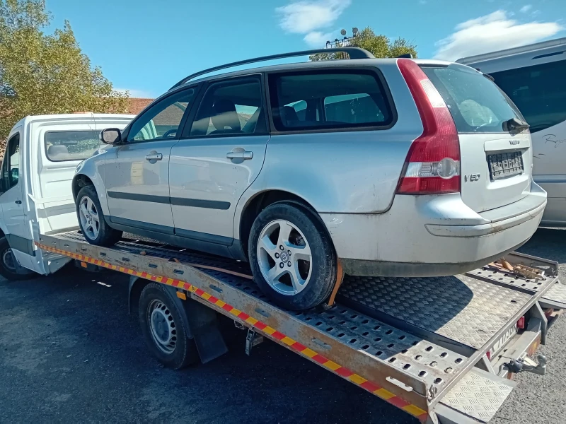 Volvo V50 2.0d, снимка 8 - Автомобили и джипове - 47428769