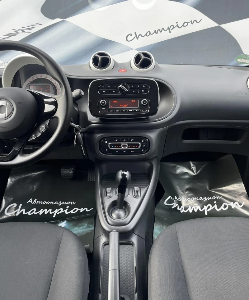 Smart Forfour Като нов, снимка 12 - Автомобили и джипове - 47453650