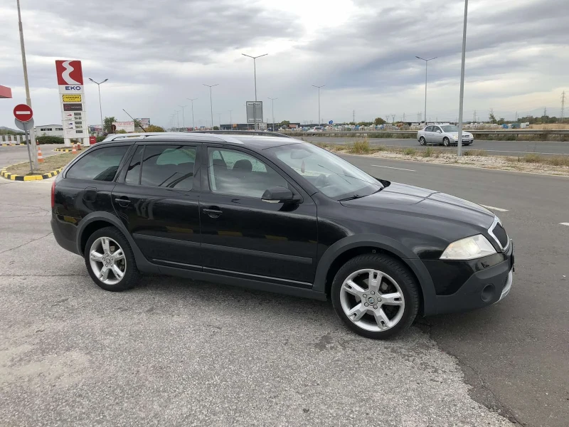 Skoda Octavia 4х4 Scout, снимка 4 - Автомобили и джипове - 48213326