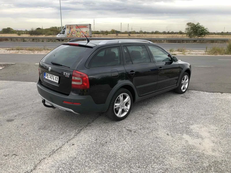 Skoda Octavia 4х4 Scout, снимка 3 - Автомобили и джипове - 48213326