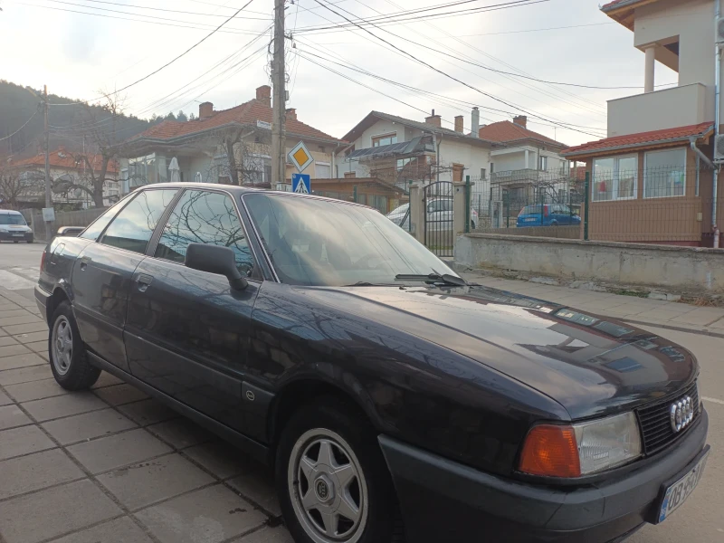 Audi 80 1.8 МОНО , снимка 1 - Автомобили и джипове - 48394570