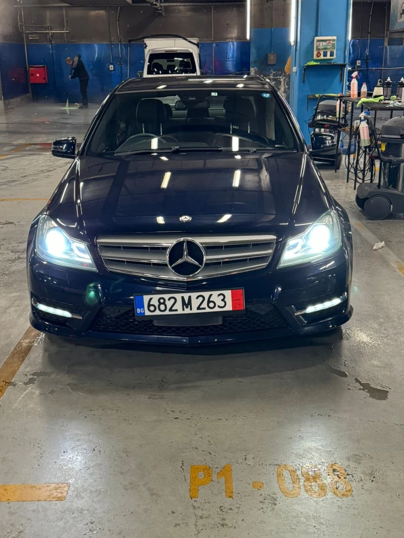 Mercedes-Benz C 200, снимка 1 - Автомобили и джипове - 48818055