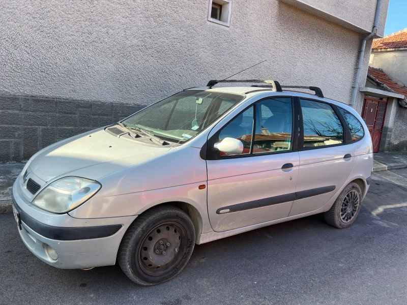 Renault Scenic 1.6 , снимка 2 - Автомобили и джипове - 49094417