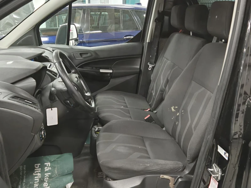 Ford Connect Transit / 1.5 дизел 120кс / Автоматик / 3 места , снимка 7 - Автомобили и джипове - 49132643