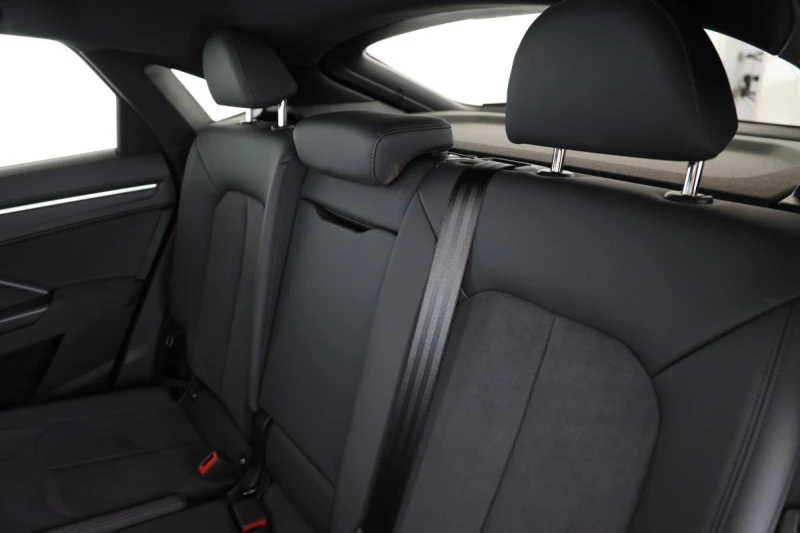 Audi RSQ3 2.5TFSI/SPORTBACK/SONOS/PANO/LED MATRIX/360 CAMERA, снимка 17 - Автомобили и джипове - 51169696
