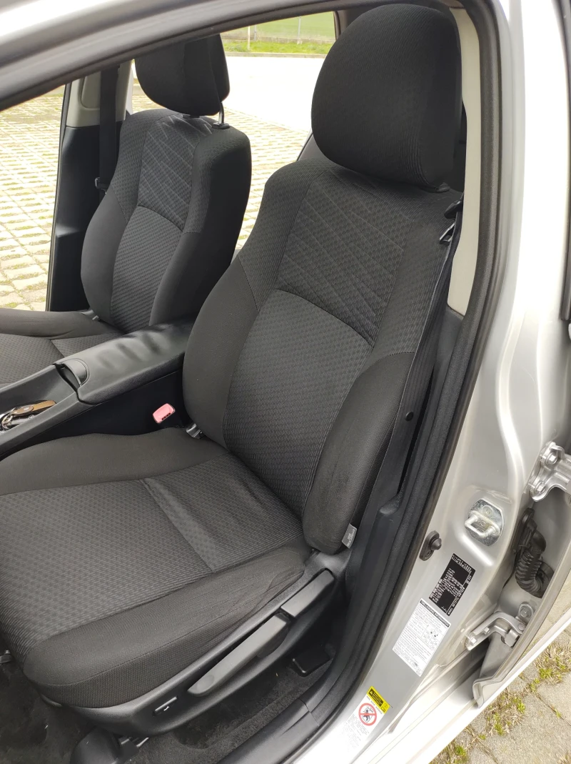 Toyota Avensis, снимка 8 - Автомобили и джипове - 52357208