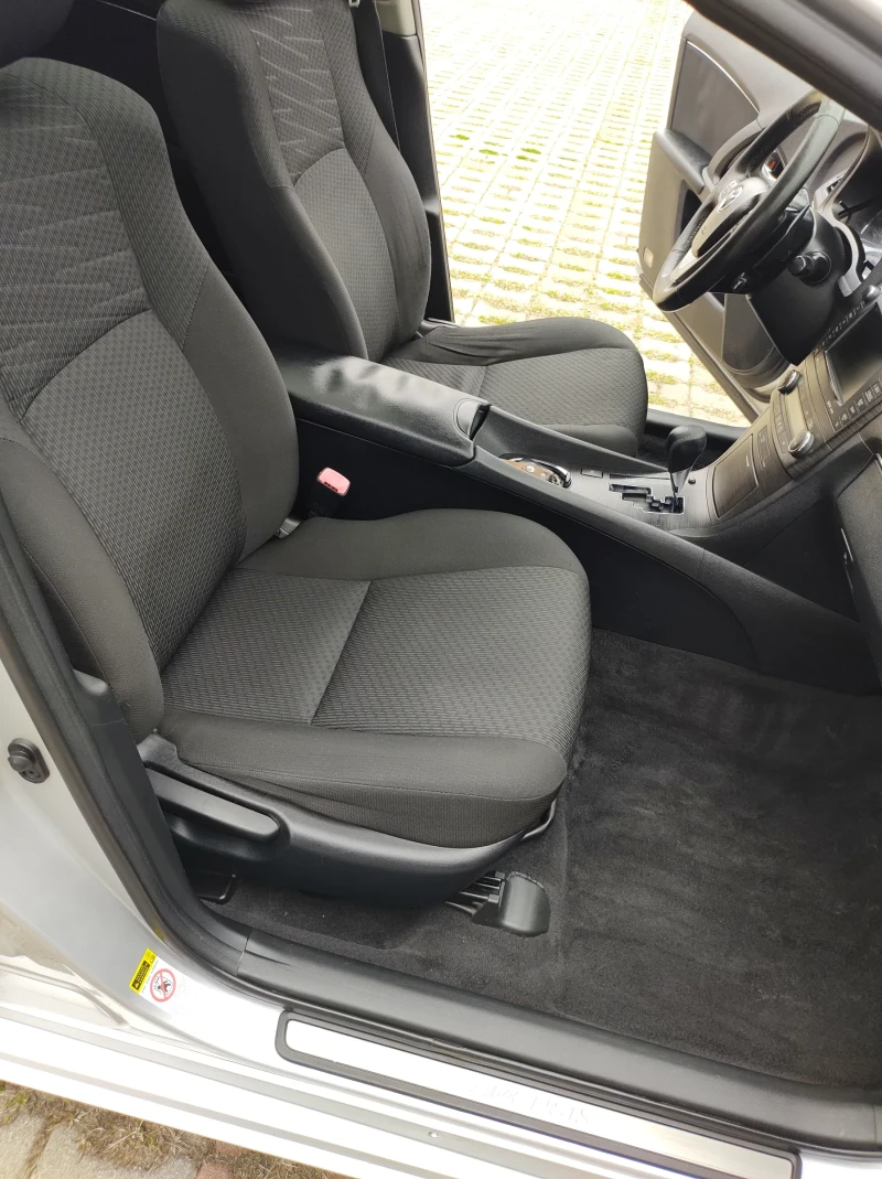 Toyota Avensis, снимка 5 - Автомобили и джипове - 52357208