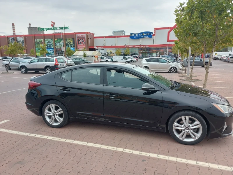 Hyundai Elantra, снимка 3 - Автомобили и джипове - 52325376