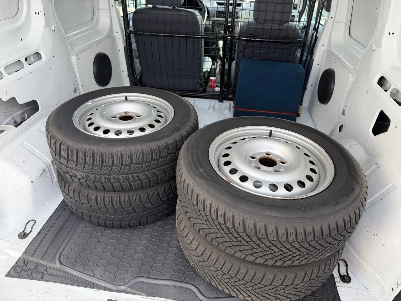 Ford Connect КАТО НОВА, снимка 13 - Автомобили и джипове - 52441932