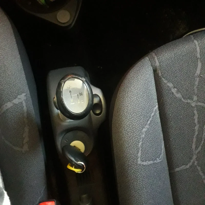 Smart Fortwo pure, снимка 10 - Автомобили и джипове - 52526163