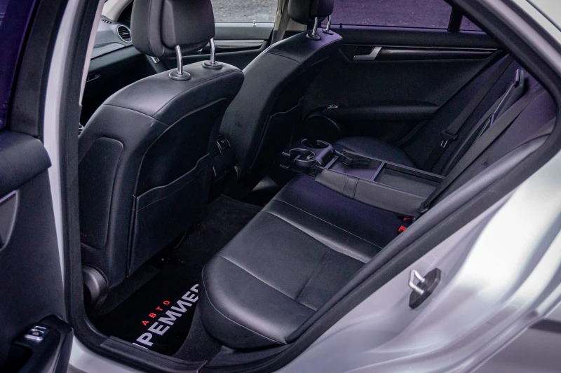 Mercedes-Benz C 220 РЕАЛНИ КМ-6М.ГАР.ТОП!, снимка 12 - Автомобили и джипове - 52664261