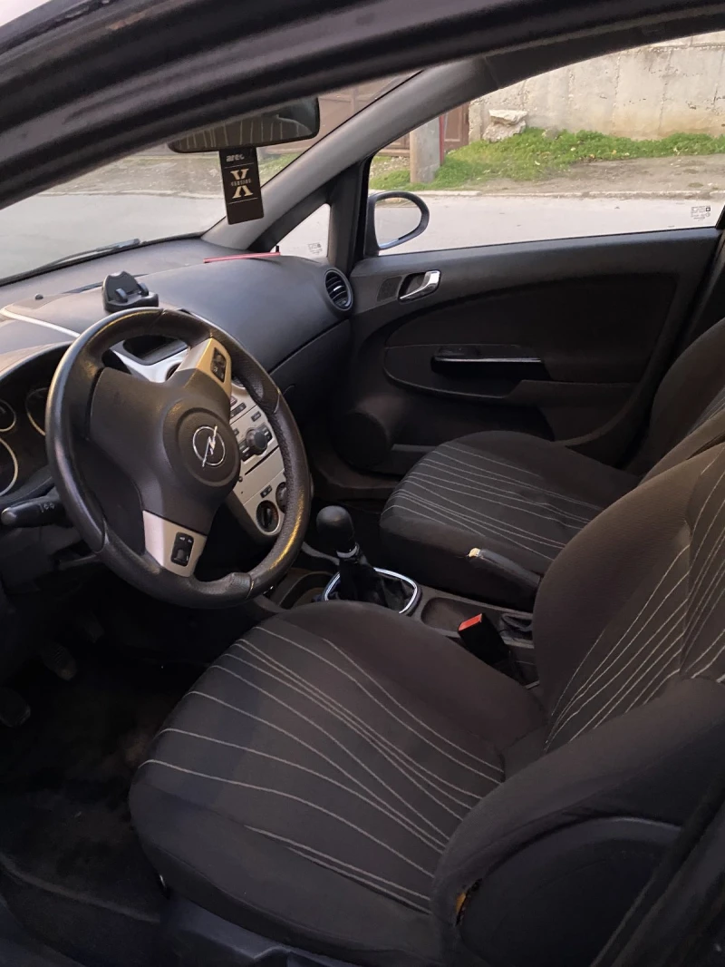 Opel Corsa D, снимка 6 - Автомобили и джипове - 52726122
