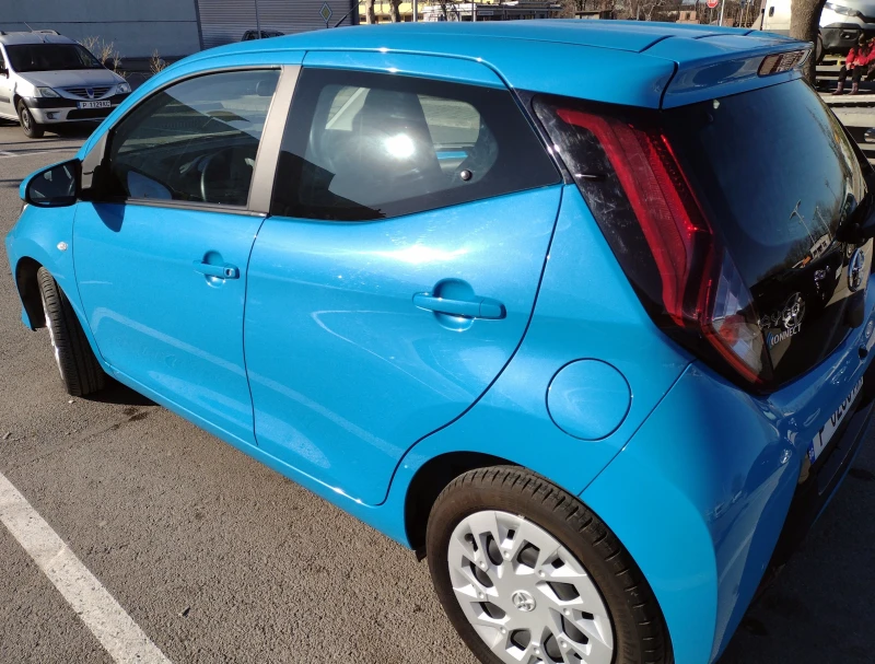 Toyota Aygo Connect, снимка 3 - Автомобили и джипове - 52733191