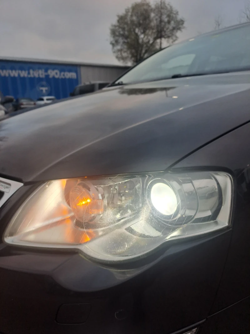 VW Passat, снимка 14 - Автомобили и джипове - 52746734
