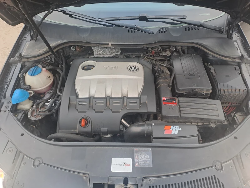 VW Passat, снимка 12 - Автомобили и джипове - 52746734