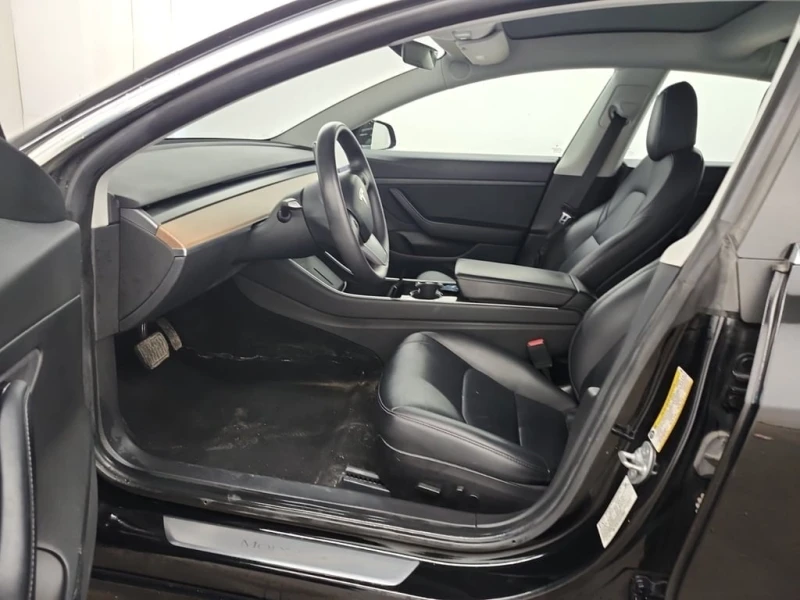 Tesla Model 3 * STANDARD RANGE PLUS * CARFAX * БЕЗ ПЪРВОНАЧАЛНА , снимка 5 - Автомобили и джипове - 52842192