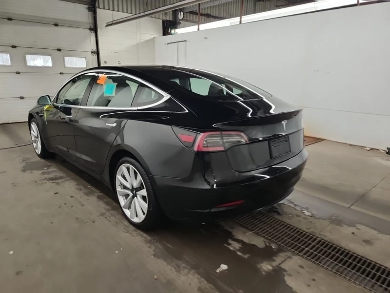 Tesla Model 3 * STANDARD RANGE PLUS * CARFAX * БЕЗ ПЪРВОНАЧАЛНА , снимка 4 - Автомобили и джипове - 52842192
