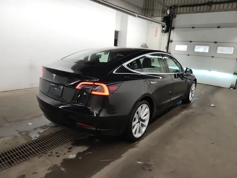 Tesla Model 3 * STANDARD RANGE PLUS * CARFAX * БЕЗ ПЪРВОНАЧАЛНА , снимка 3 - Автомобили и джипове - 52842192
