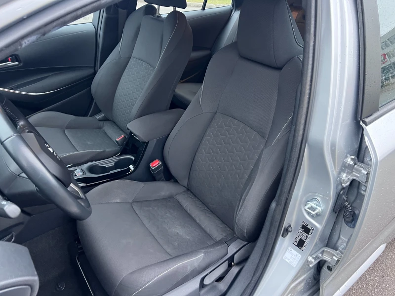 Toyota Corolla 1.8 HYBRID TREND LED НАВИГАЦИЯ КАМЕРА ПОДГРЕВ ТОП , снимка 8 - Автомобили и джипове - 53037185