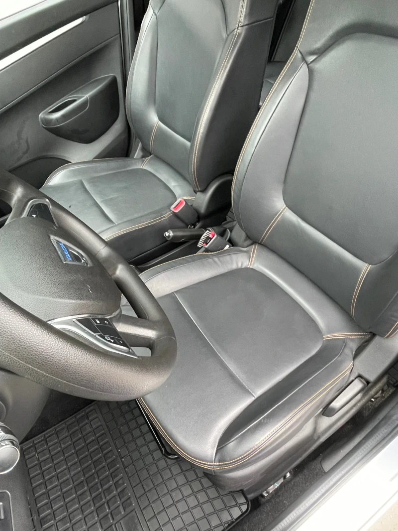 Dacia Spring Comfort Plus, снимка 12 - Автомобили и джипове - 53293540