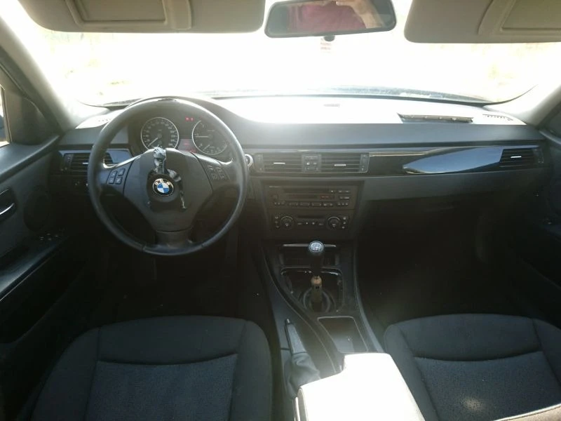 BMW 320 2.0д, снимка 5 - Автомобили и джипове - 47310125