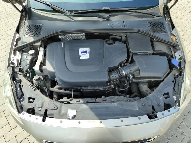Volvo V60 2.0 163 - 12900 лв. - 40343406 | Car24.bg