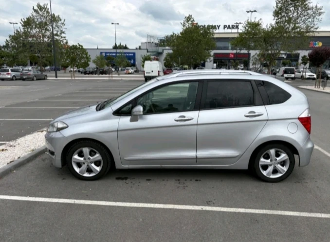 Honda Fr-v, снимка 3 - Автомобили и джипове - 53827601