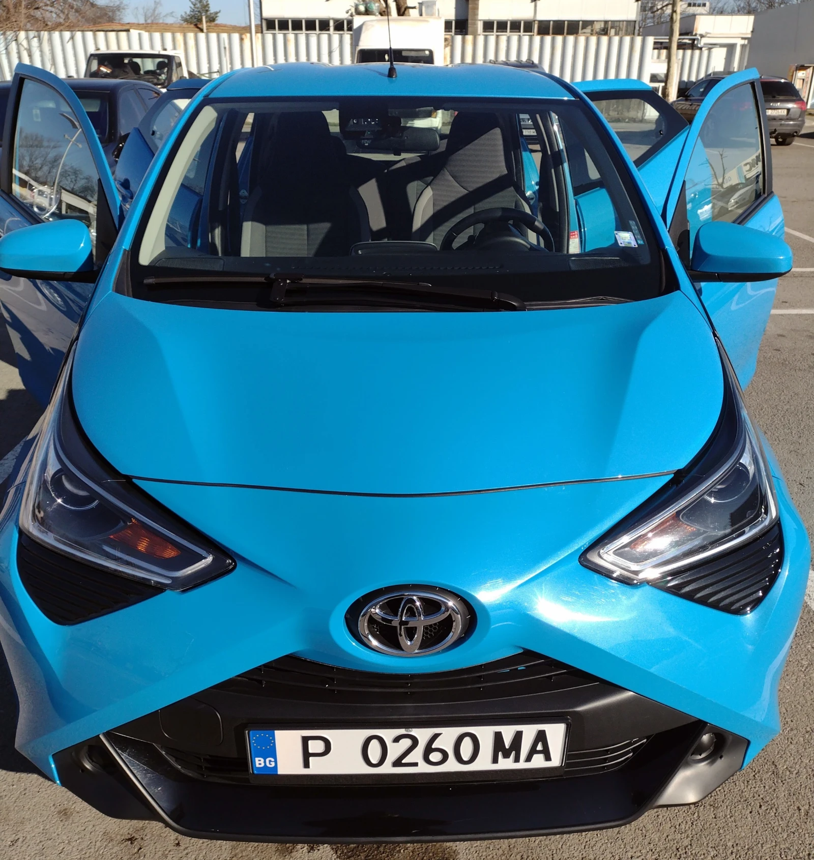 Toyota Aygo Connect, снимка 1