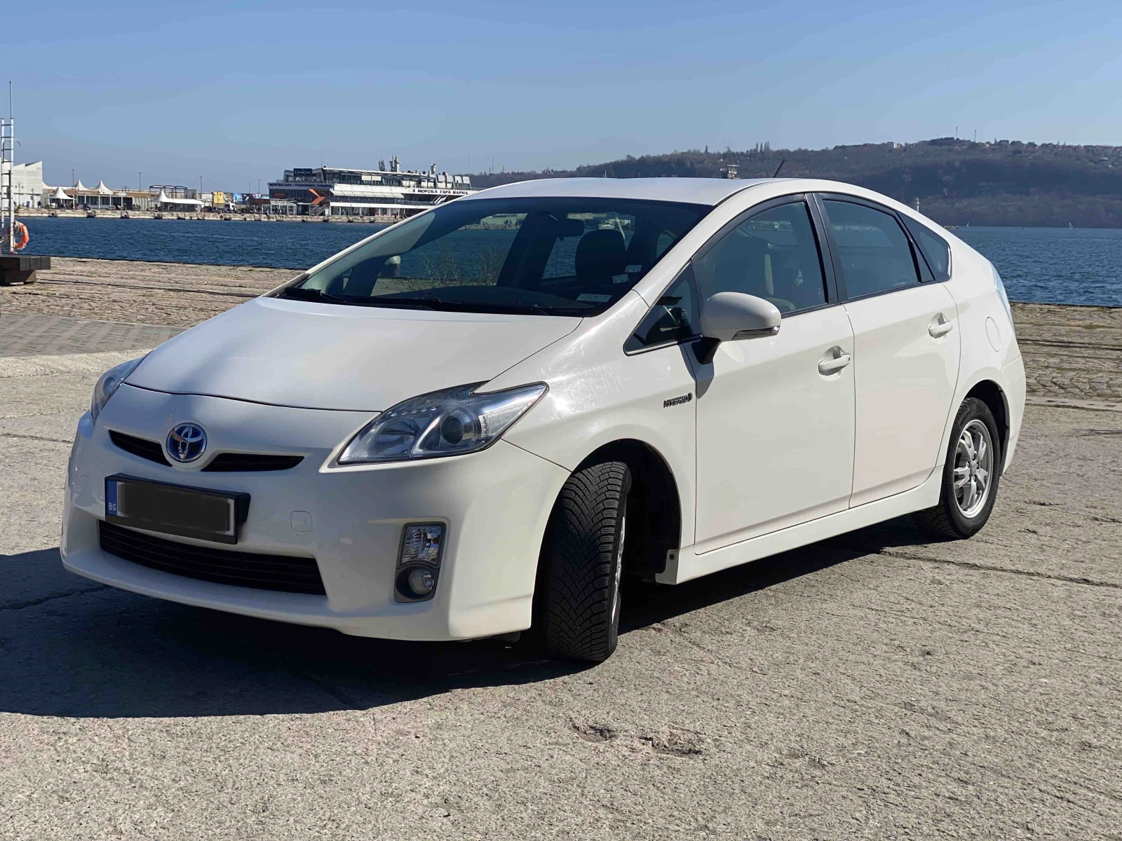 Toyota Prius - [1] 