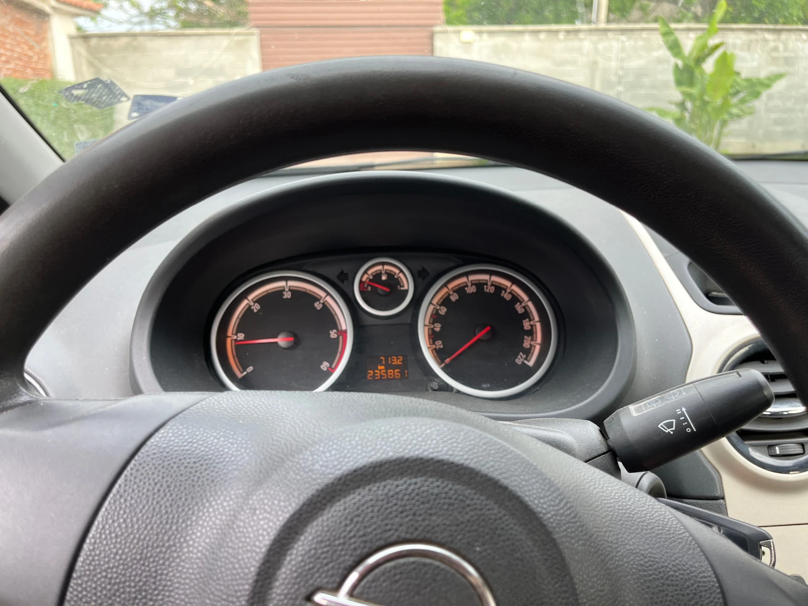 Opel Corsa 1, 25 - изображение 4