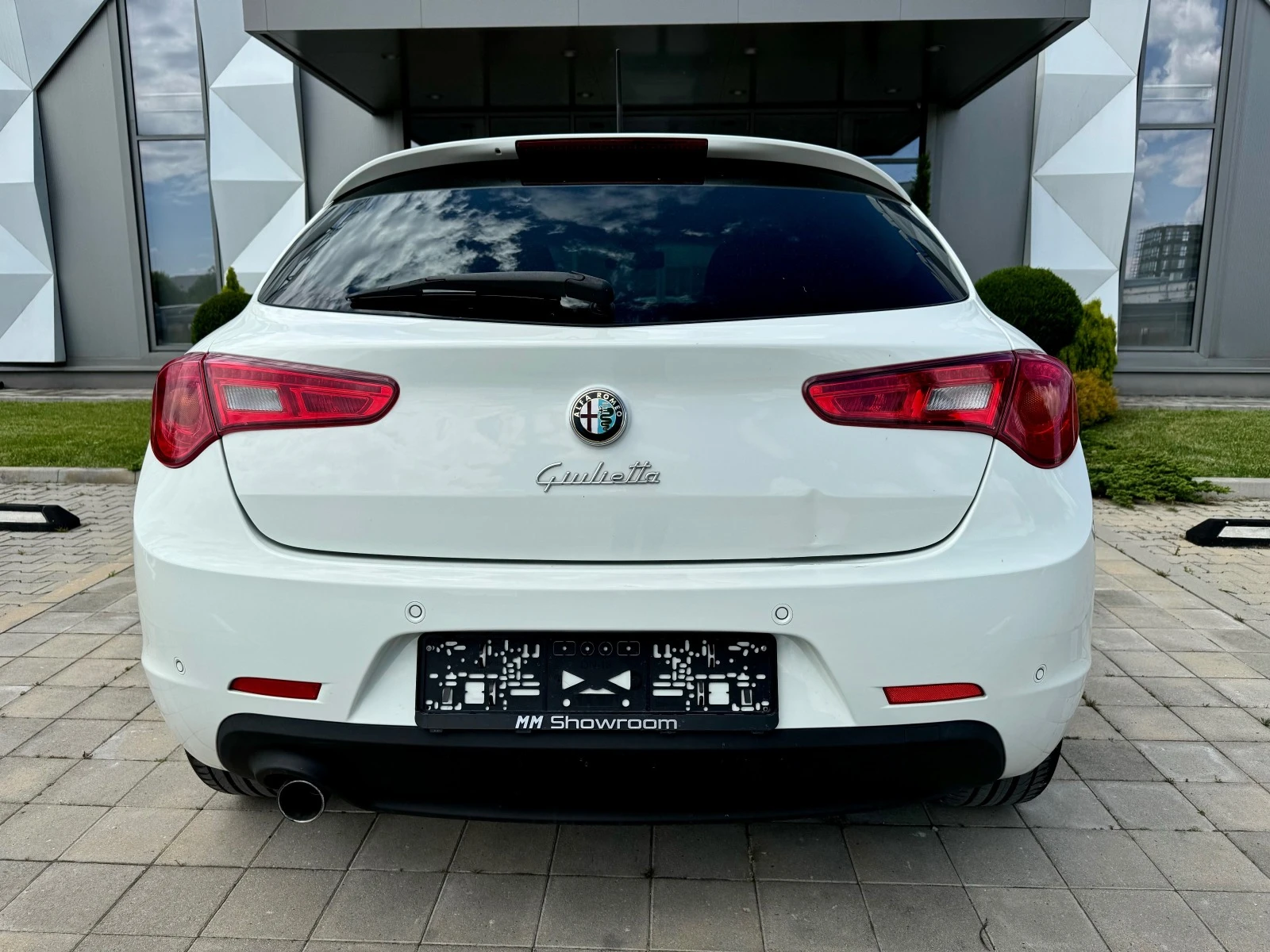 Alfa Romeo Giulietta 1.4-TURBO-ГАЗ.ИНЖЕКЦИОН-КЛИМАТРОНИК-АВТОПИЛОТ- - изображение 6