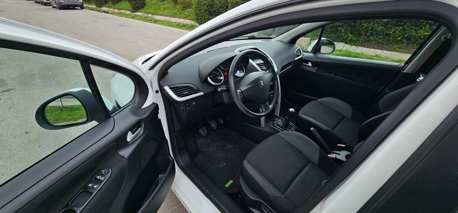 Peugeot 207 LPG 1.4 ТОП - изображение 7