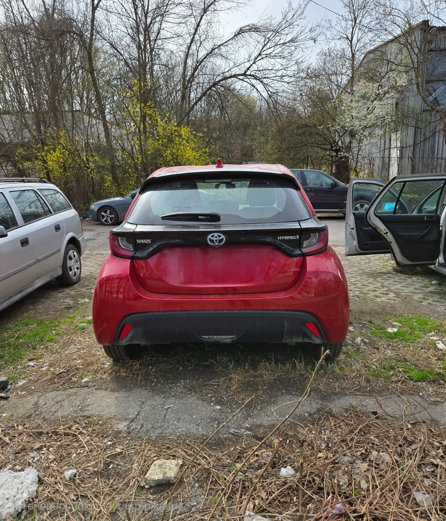 Toyota Yaris  - изображение 3