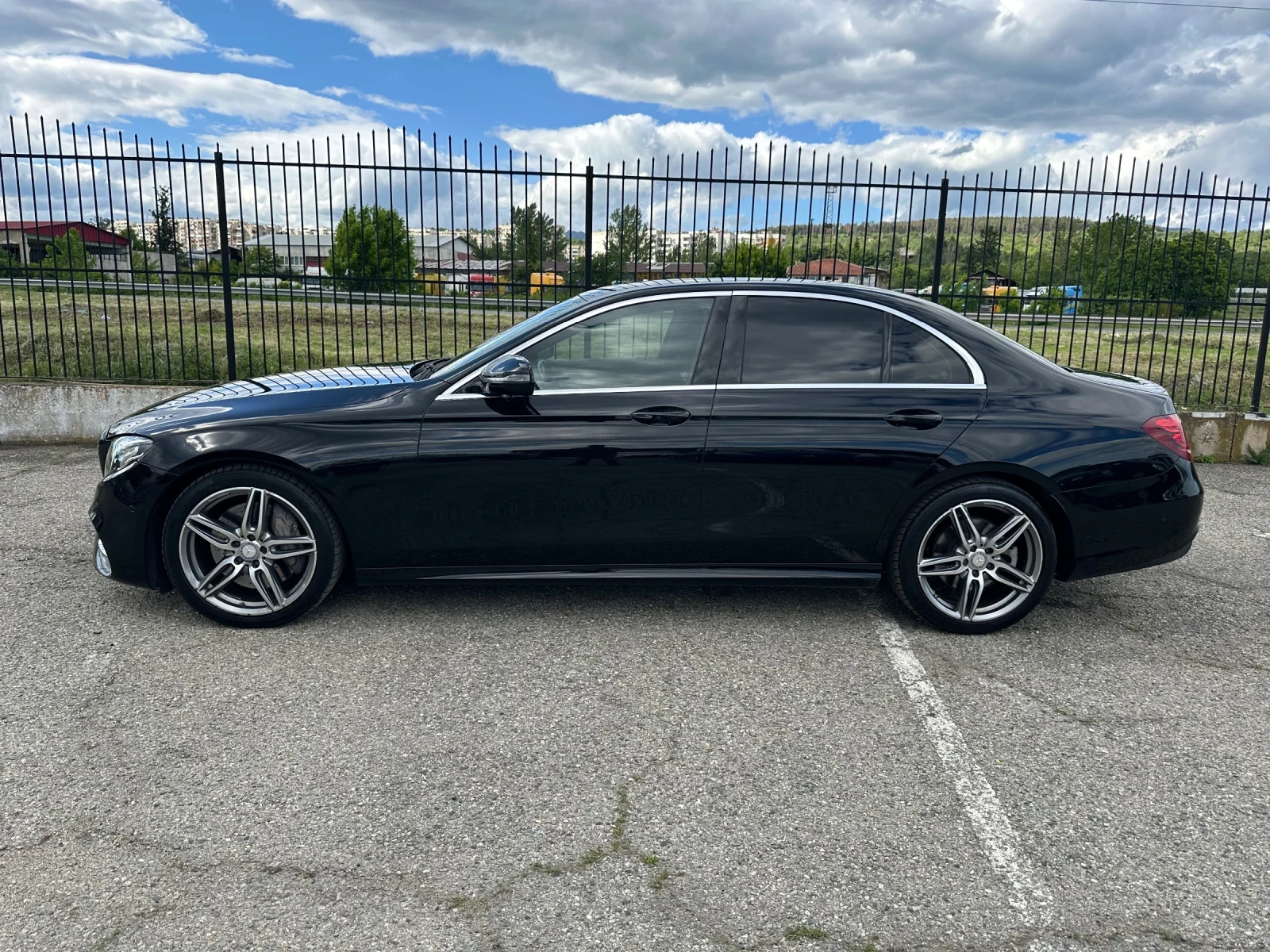 Mercedes-Benz E 350 AMG 9G Burmester - изображение 7