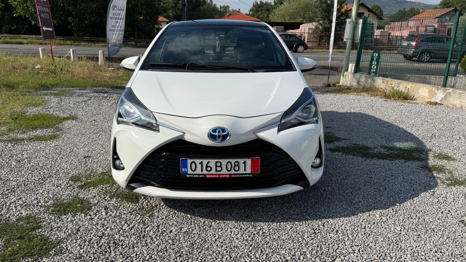 Toyota Yaris Avtomatik-Panorama-Distronc - изображение 3