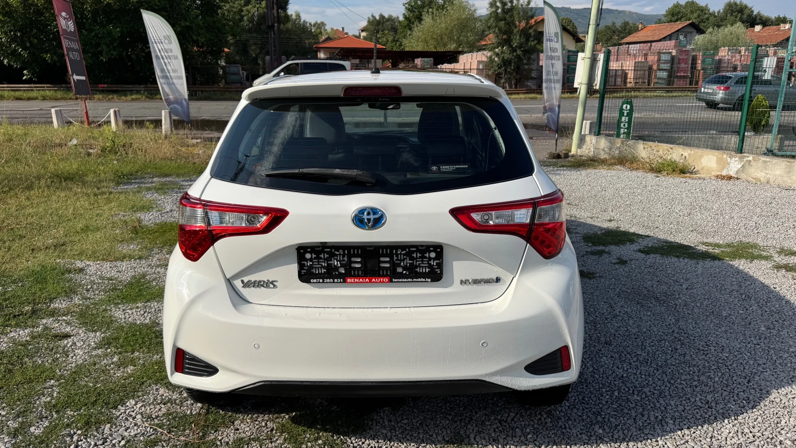 Toyota Yaris Avtomatik-Panorama-Distronc - изображение 6