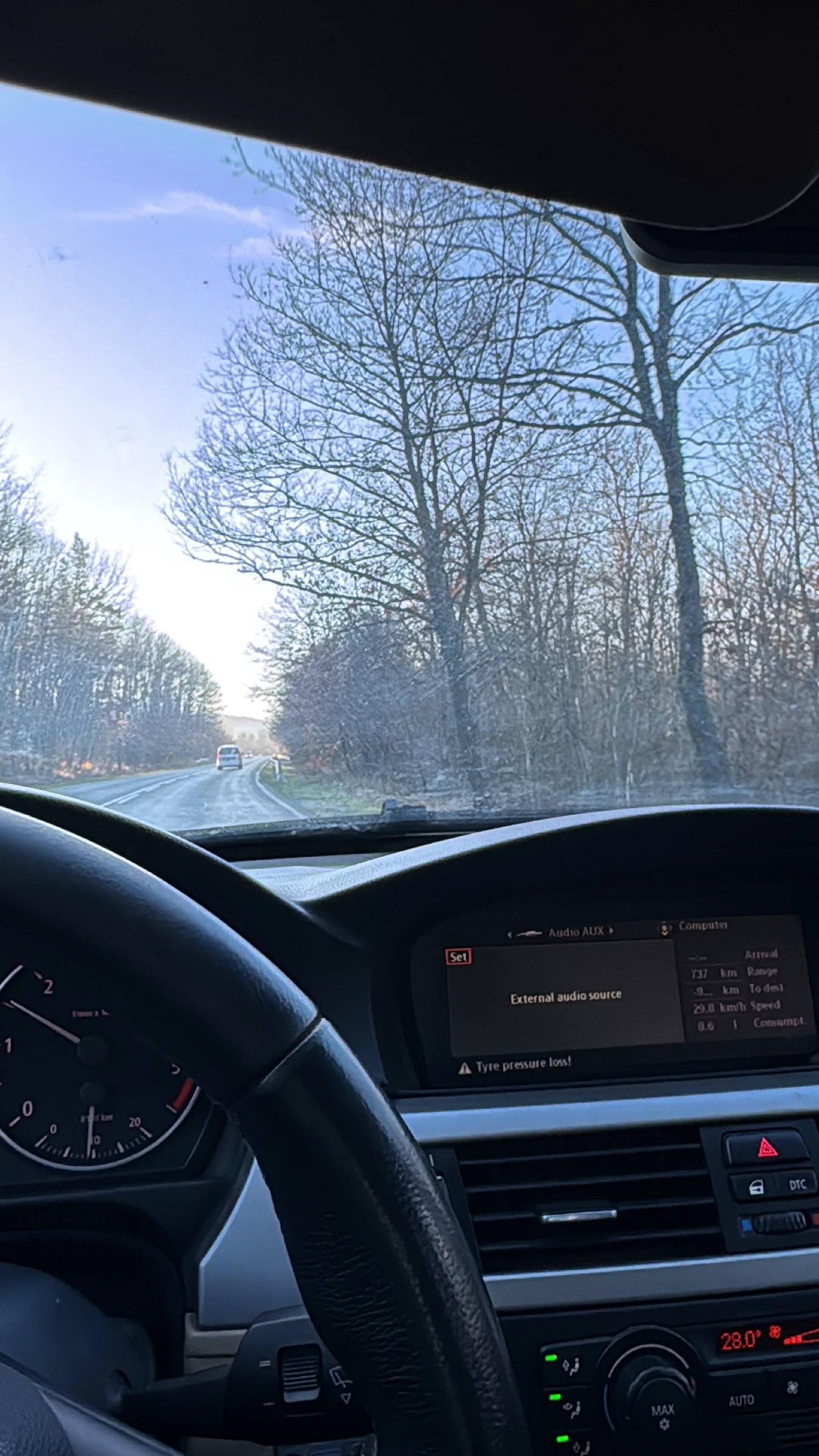 BMW 320  - изображение 2