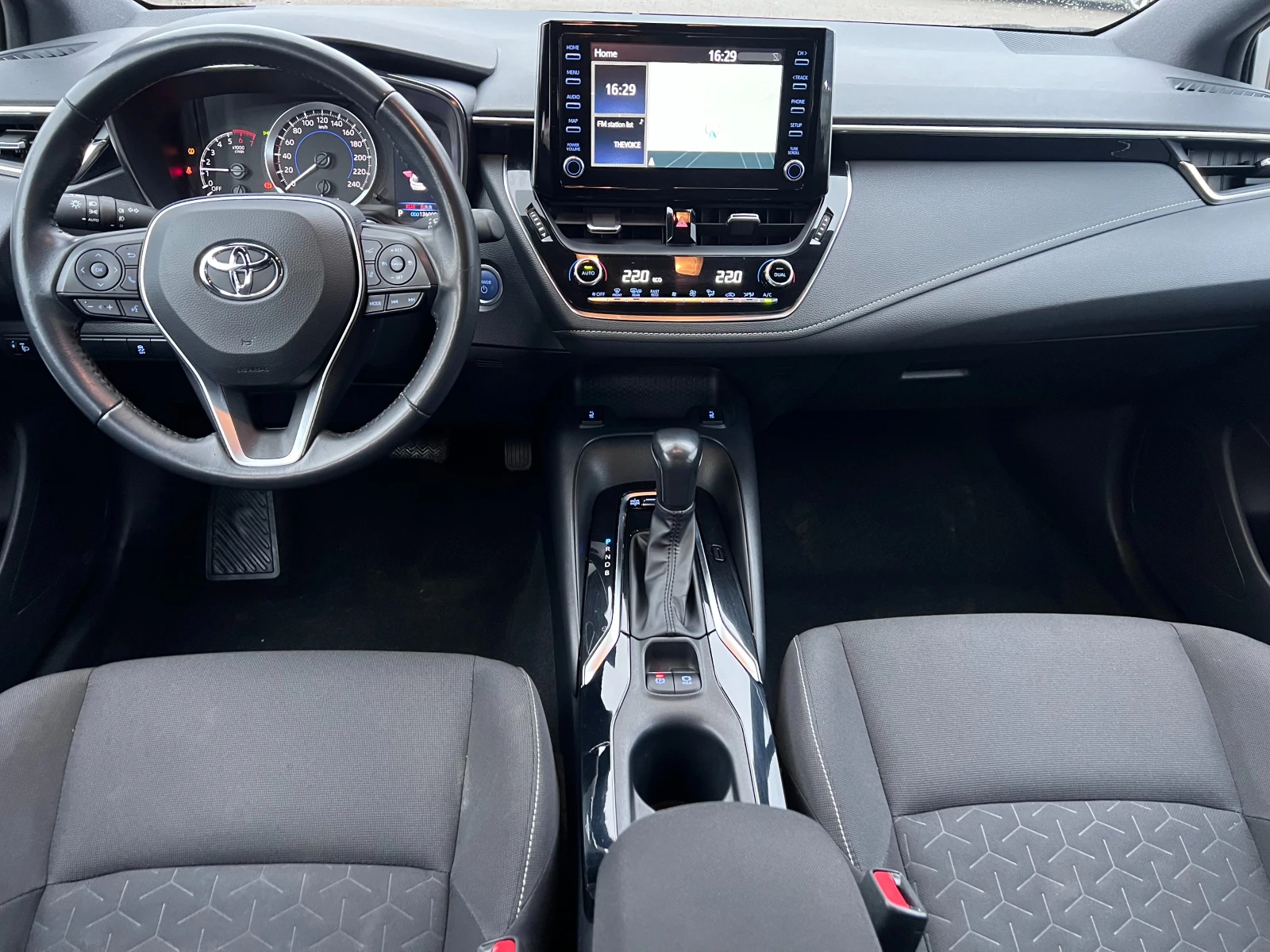 Toyota Corolla 1.8 HYBRID TREND LED НАВИГАЦИЯ КАМЕРА ПОДГРЕВ ТОП  - изображение 9