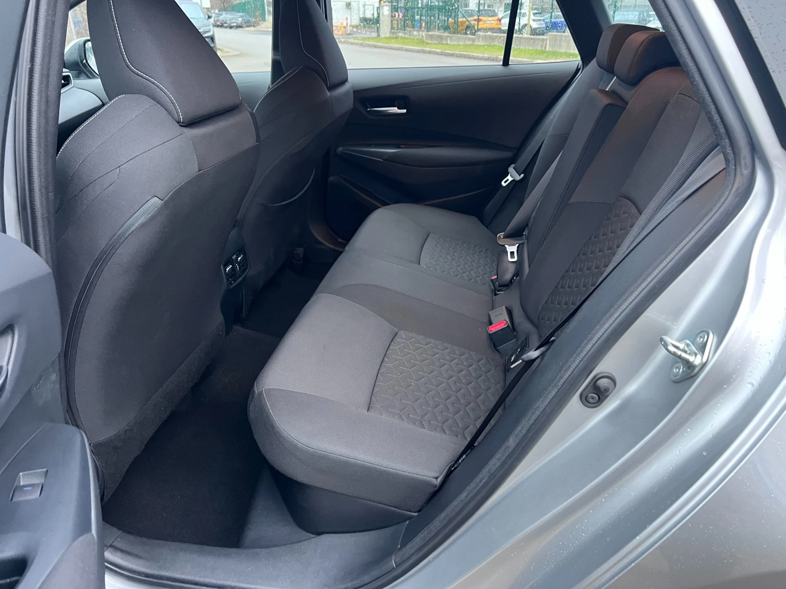 Toyota Corolla 1.8 HYBRID TREND LED ��������� ������ ������� ���  | Mobile.bg � ����������� 14