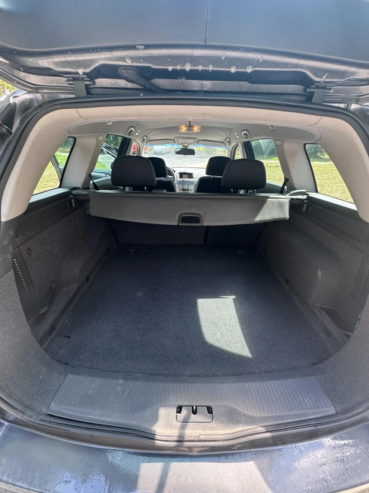 Opel Astra 1.7 CDTI, снимка 9 - Автомобили и джипове - 55508626