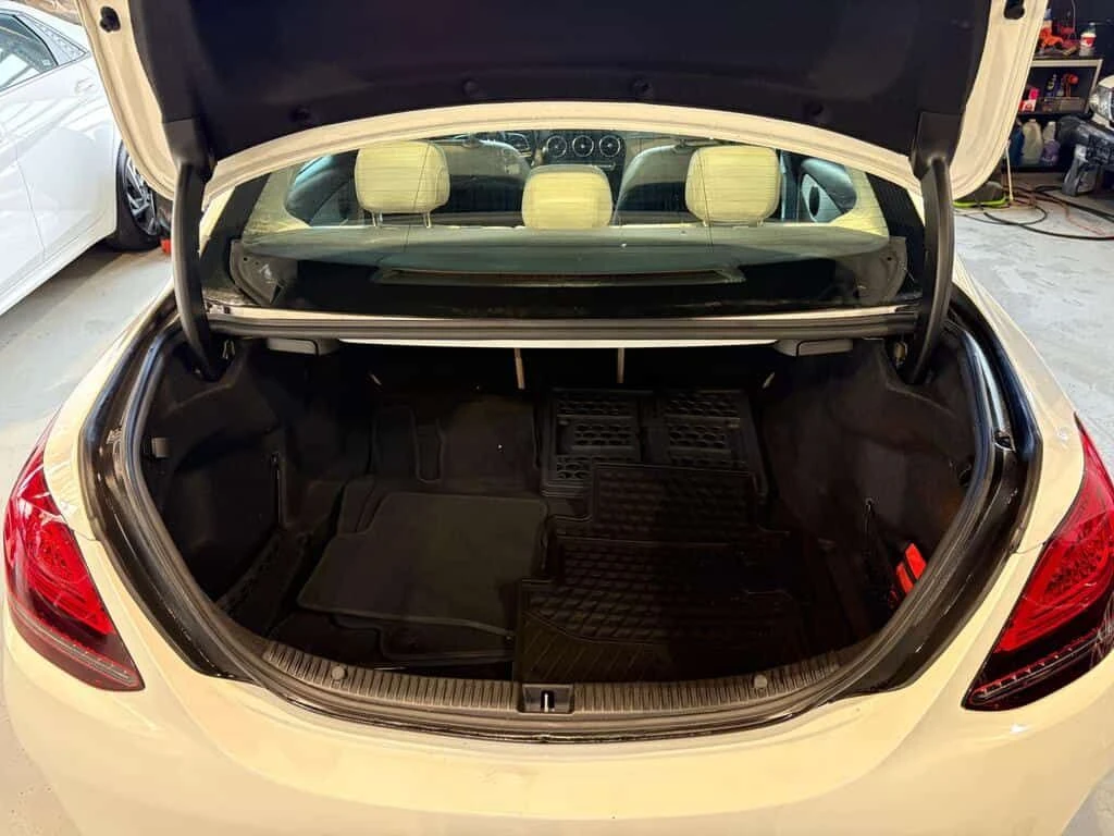 Mercedes-Benz C 300 * CARFAX * ЦЕНА ДО БГ - изображение 5